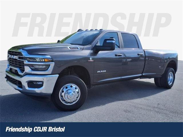 2025 RAM Ram 3500 RAM 3500 BIG HORN CREW CAB 4X4 8 BOX