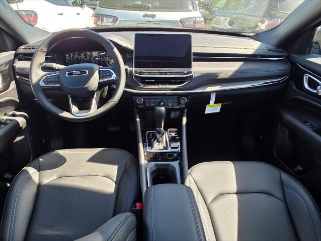 2025 Jeep Compass COMPASS LIMITED 4X4