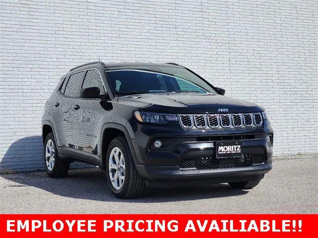 2025 Jeep Compass COMPASS LATITUDE 4X4