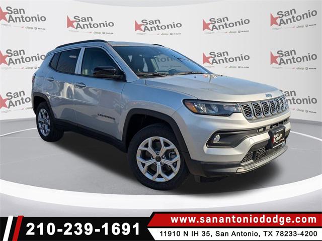 2025 Jeep Compass COMPASS LATITUDE 4X4
