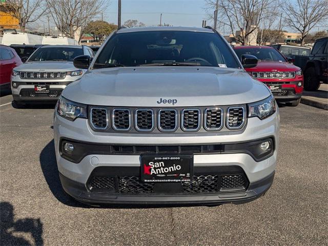 2025 Jeep Compass COMPASS LATITUDE 4X4