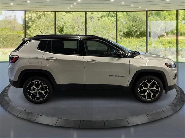 2025 Jeep Compass COMPASS LIMITED 4X4