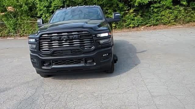 2025 RAM Ram 3500 RAM 3500 TRADESMAN CREW CAB 4X4 8 BOX
