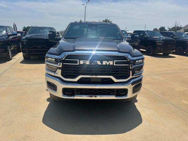 2025 RAM Ram 3500 RAM 3500 TRADESMAN CREW CAB 4X4 8 BOX