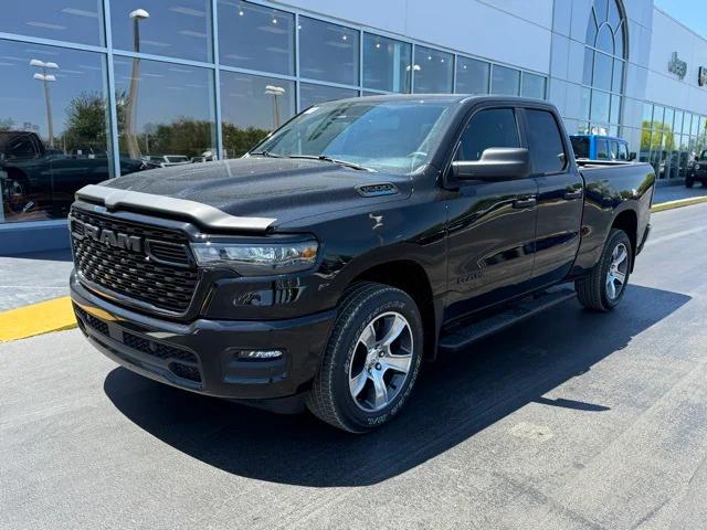 2025 RAM Ram 1500 RAM 1500 TRADESMAN QUAD CAB 4X4 64 BOX