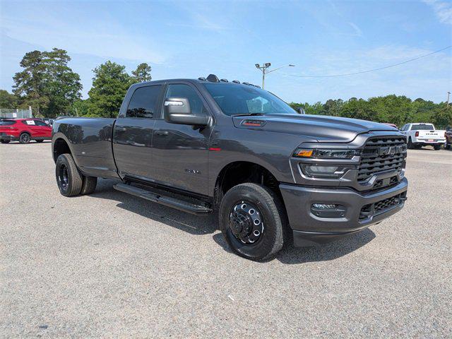 2025 RAM Ram 3500 RAM 3500 BIG HORN CREW CAB 4X4 8 BOX