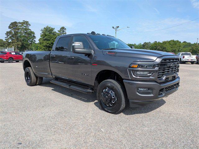 2025 RAM Ram 3500 RAM 3500 BIG HORN CREW CAB 4X4 8 BOX