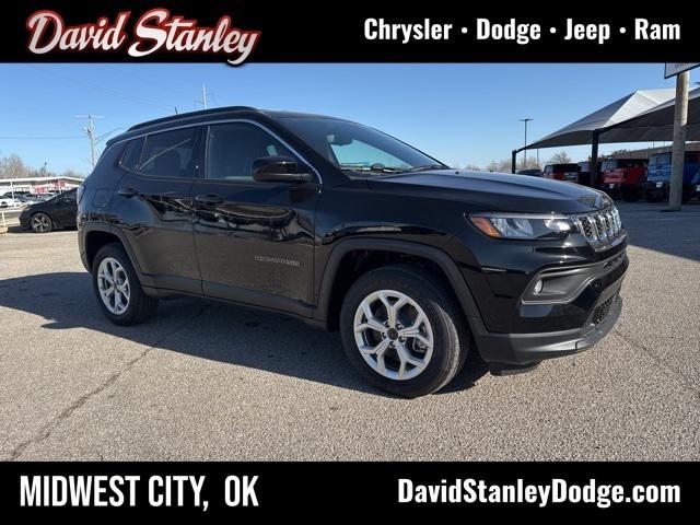 2025 Jeep Compass COMPASS LATITUDE 4X4