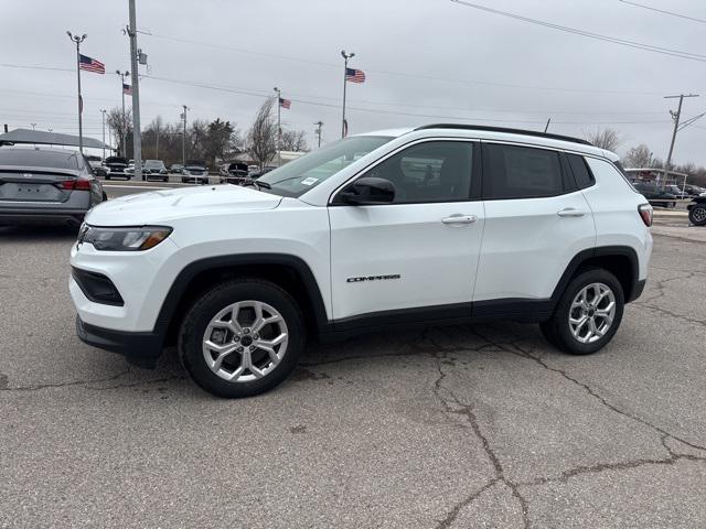 2025 Jeep Compass COMPASS LATITUDE 4X4