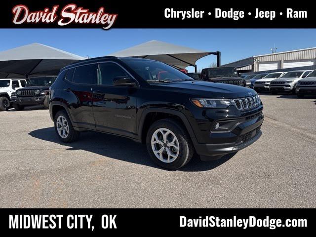 2025 Jeep Compass COMPASS LATITUDE 4X4