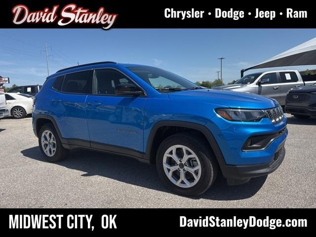 2025 Jeep Compass COMPASS LATITUDE 4X4