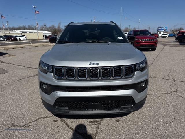 2025 Jeep Compass COMPASS LATITUDE 4X4