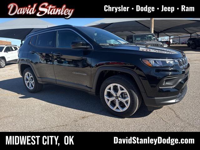 2025 Jeep Compass COMPASS LATITUDE 4X4