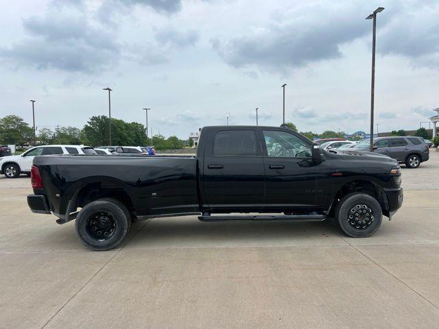 2025 RAM Ram 3500 RAM 3500 LARAMIE CREW CAB 4X4 8 BOX