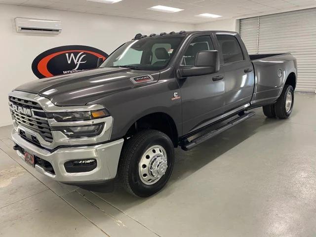 2025 RAM Ram 3500 RAM 3500 TRADESMAN CREW CAB 4X4 8 BOX