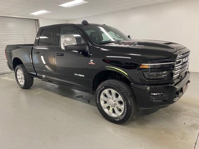 2025 RAM Ram 3500 RAM 3500 LARAMIE CREW CAB 4X4 64 BOX