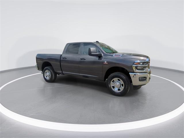 2025 RAM Ram 3500 RAM 3500 TRADESMAN CREW CAB 4X4 64 BOX