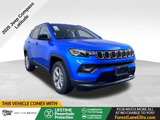 2025 Jeep Compass COMPASS LATITUDE 4X4