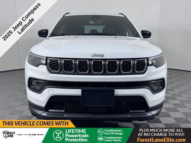 2025 Jeep Compass COMPASS LATITUDE 4X4