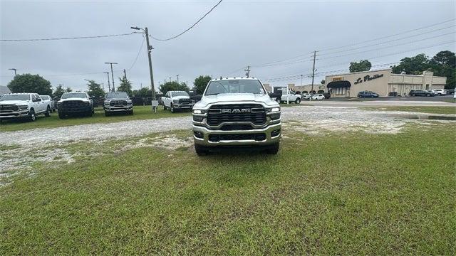 2025 RAM Ram 3500 RAM 3500 TRADESMAN CREW CAB 4X4 64 BOX