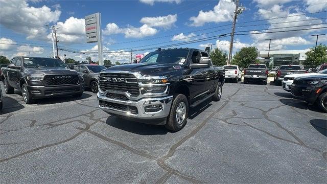 2025 RAM Ram 2500 RAM 2500 TRADESMAN CREW CAB 4X4 64 BOX