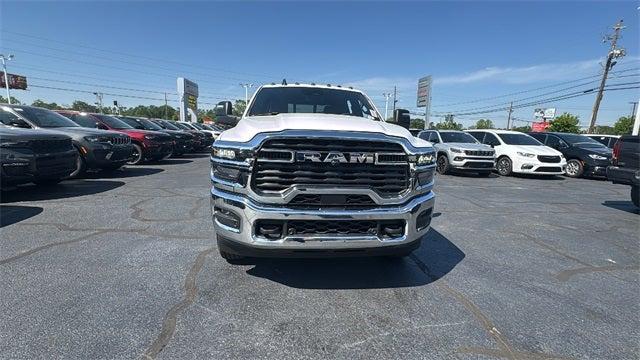 2025 RAM Ram 2500 RAM 2500 TRADESMAN CREW CAB 4X4 64 BOX