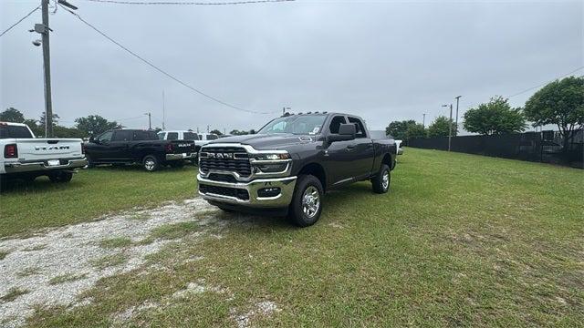 2025 RAM Ram 2500 RAM 2500 TRADESMAN CREW CAB 4X4 64 BOX