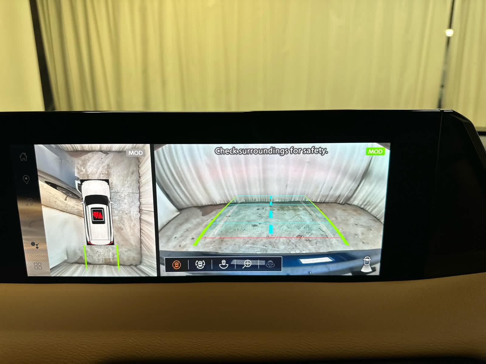 2025 Nissan Armada SL - Photo 15