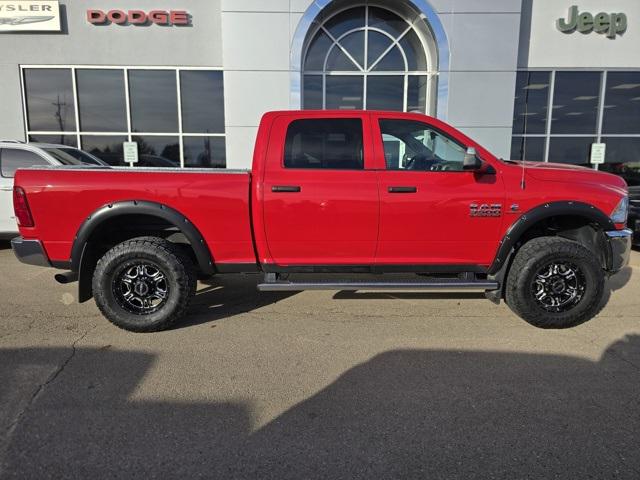 2017 RAM 3500 Tradesman Crew Cab 4x4 64 Box