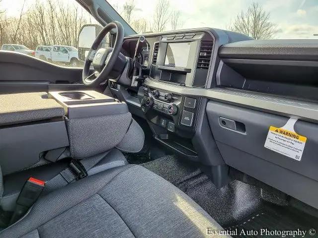 2024 Ford F-550 XL