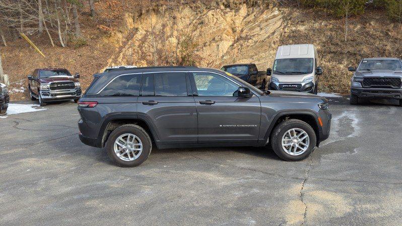 2024 Jeep Grand Cherokee Laredo X 4x4