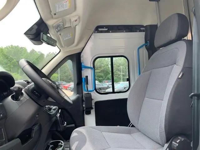 2025 Ram ProMaster Step Van Super High Roof 159" WB EXT