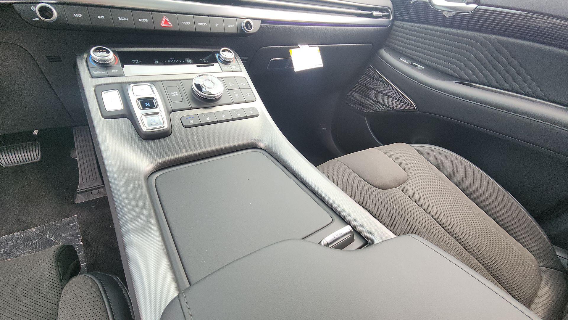 2025 Hyundai Palisade Calligraphy Night Edition - Photo 13