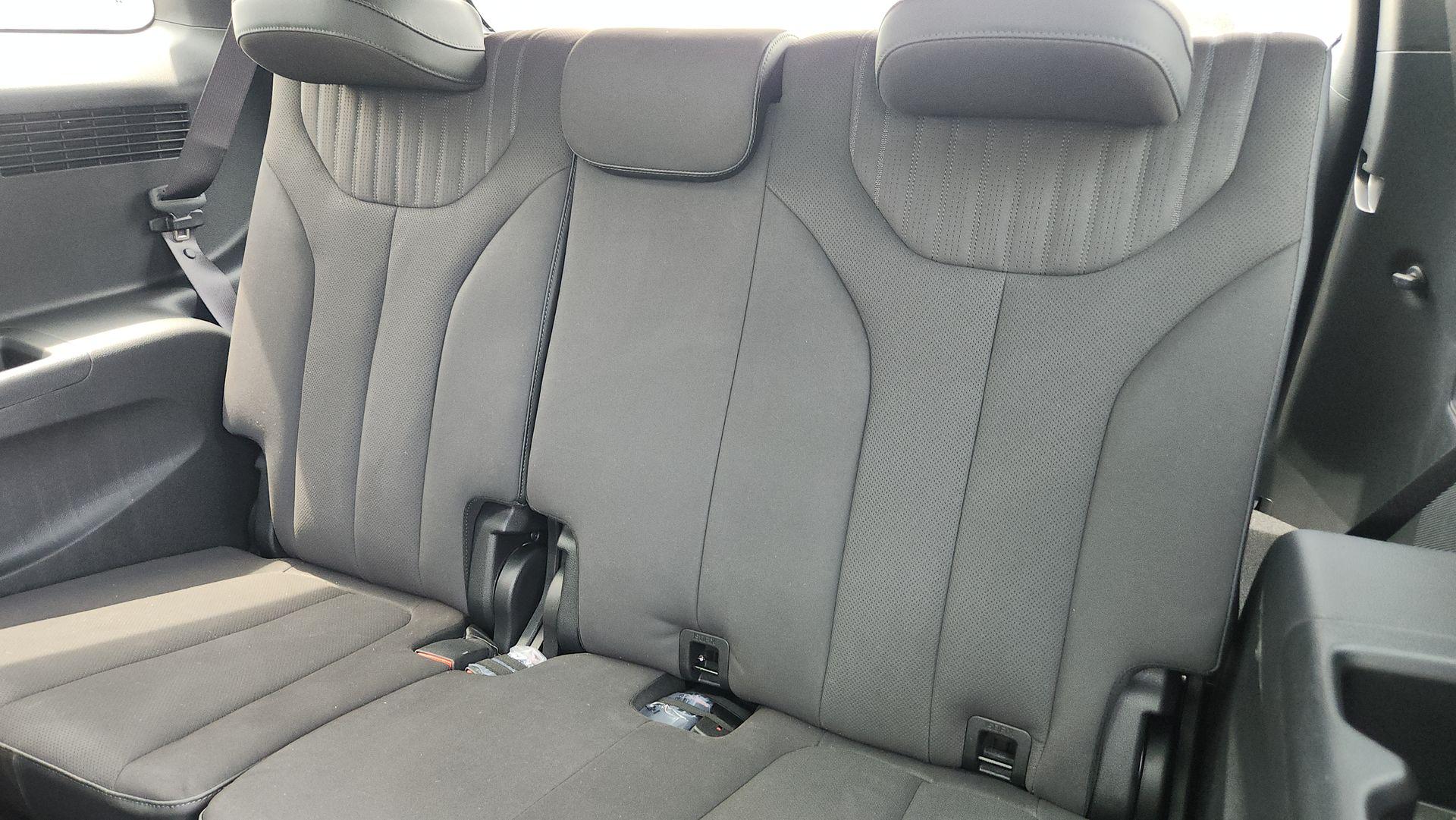 2025 Hyundai Palisade Calligraphy Night Edition - Photo 20