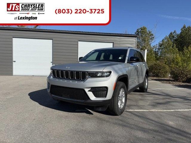 2025 Jeep Grand Cherokee GRAND CHEROKEE LAREDO 4X2