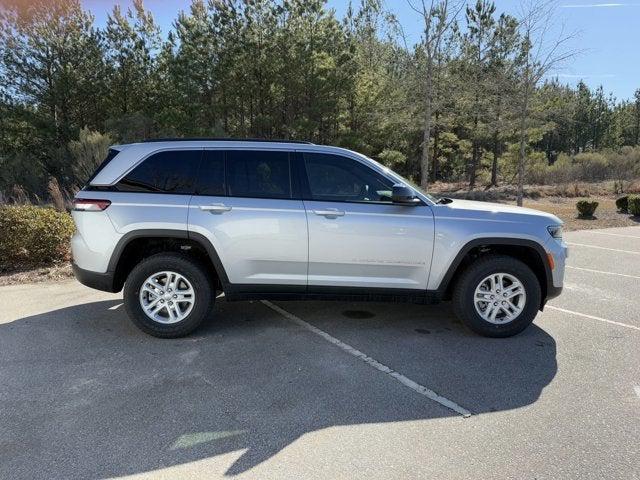 2025 Jeep Grand Cherokee GRAND CHEROKEE LAREDO 4X2