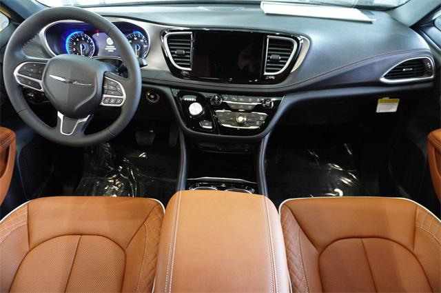2024 Chrysler Pacifica PACIFICA PINNACLE