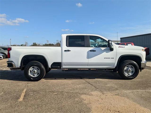 2022 Chevrolet Silverado 2500HD 4WD Crew Cab Standard Bed WT