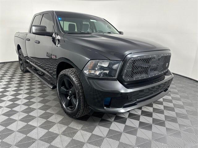 2017 RAM 1500 Express Quad Cab 4x4 64 Box