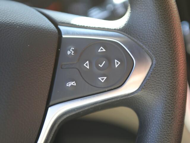 2023 Chevrolet Traverse FWD LS