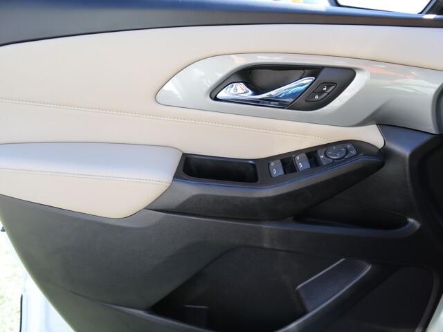 2023 Chevrolet Traverse FWD LS