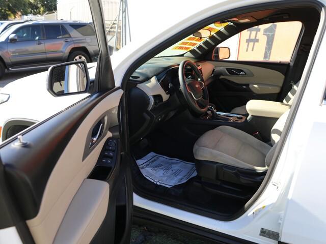 2023 Chevrolet Traverse FWD LS
