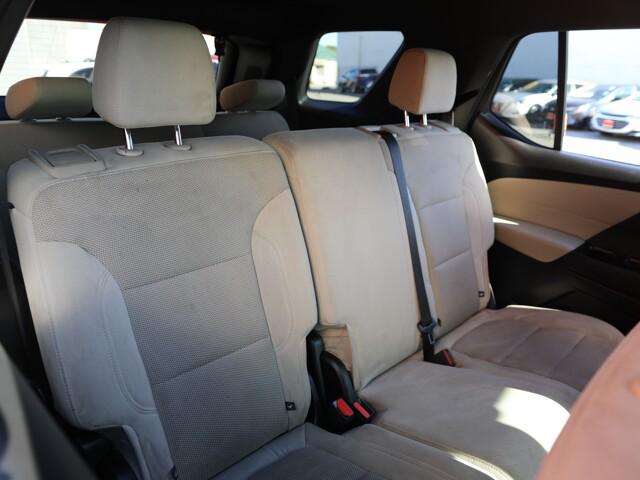 2023 Chevrolet Traverse FWD LS