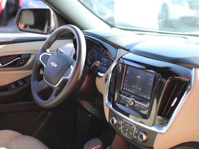 2023 Chevrolet Traverse FWD LS