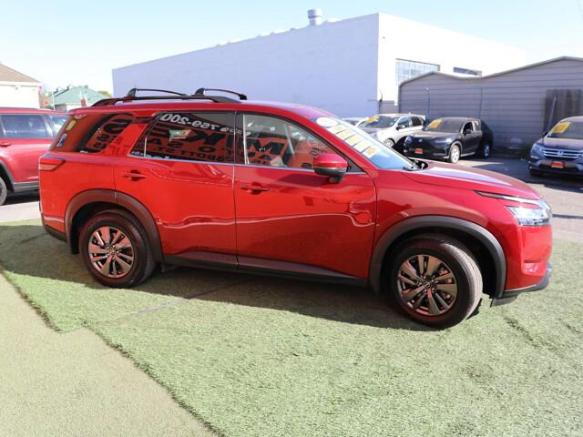2022 Nissan Pathfinder SV 2WD
