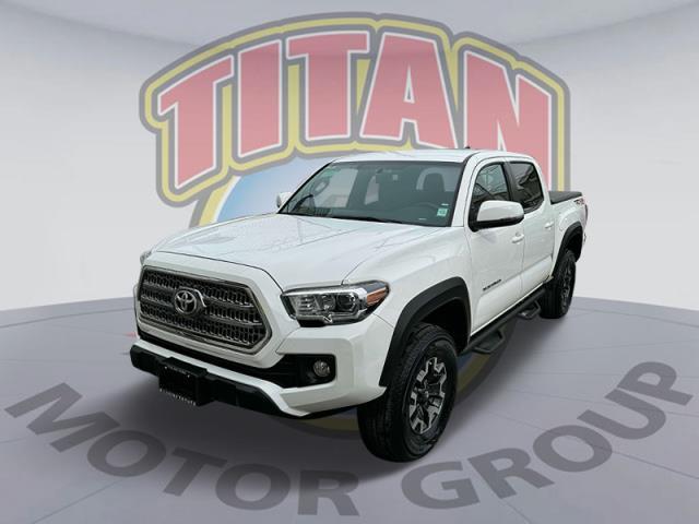 2017 Toyota Tacoma TRD Off Road [1]
