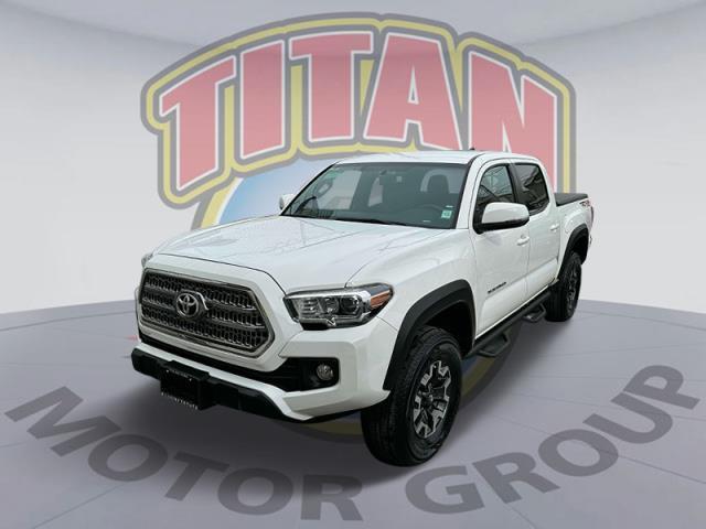 2017 Toyota Tacoma TRD Off Road [1]