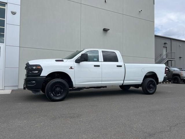 2025 RAM Ram 2500 RAM 2500 TRADESMAN CREW CAB 4X4 8 BOX