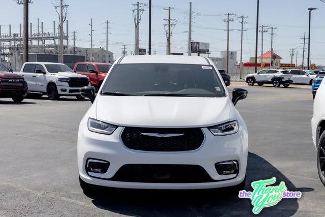 2025 Chrysler Pacifica PACIFICA SELECT