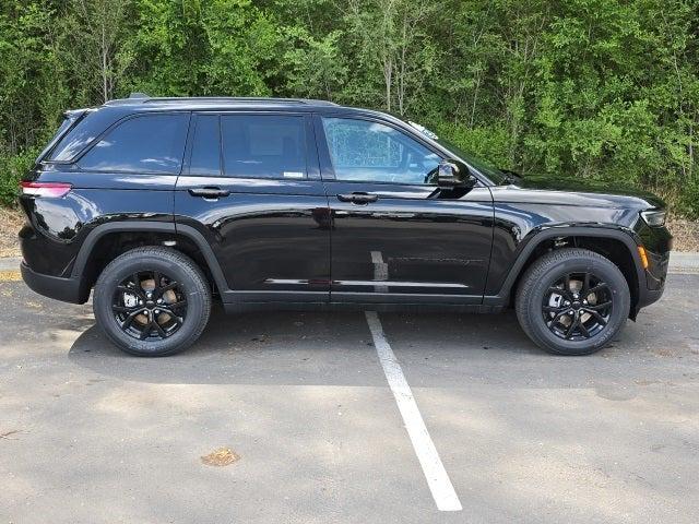 2025 Jeep Grand Cherokee GRAND CHEROKEE ALTITUDE 4X4 2025 Jeep Grand Cherokee GRAND CHEROKEE ALTITUDE 4X4